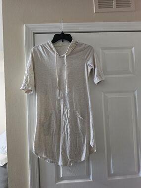 Bear Dance Short Sleeve Hoodie/Sweatshirt Dress -S